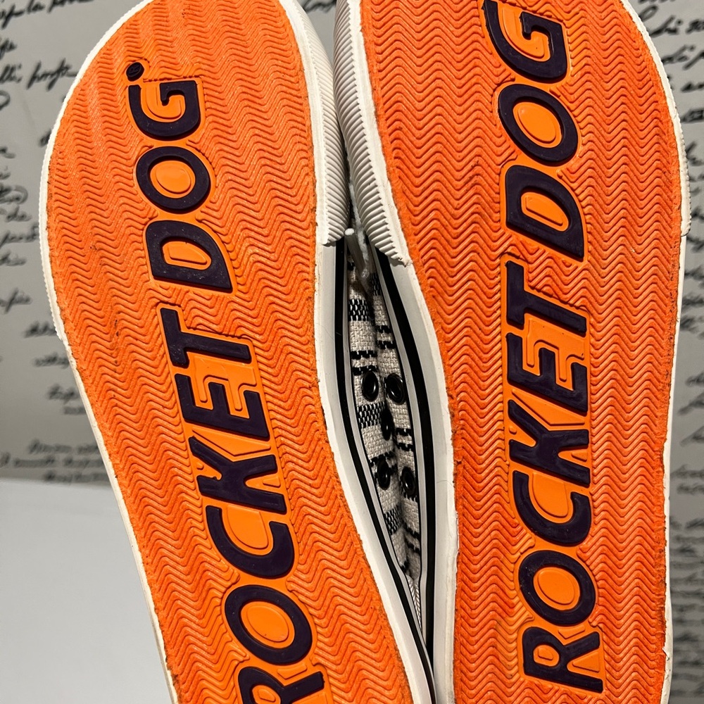 Rocket Dog Black and White Canvas Sneakers - Picture 4 of 4